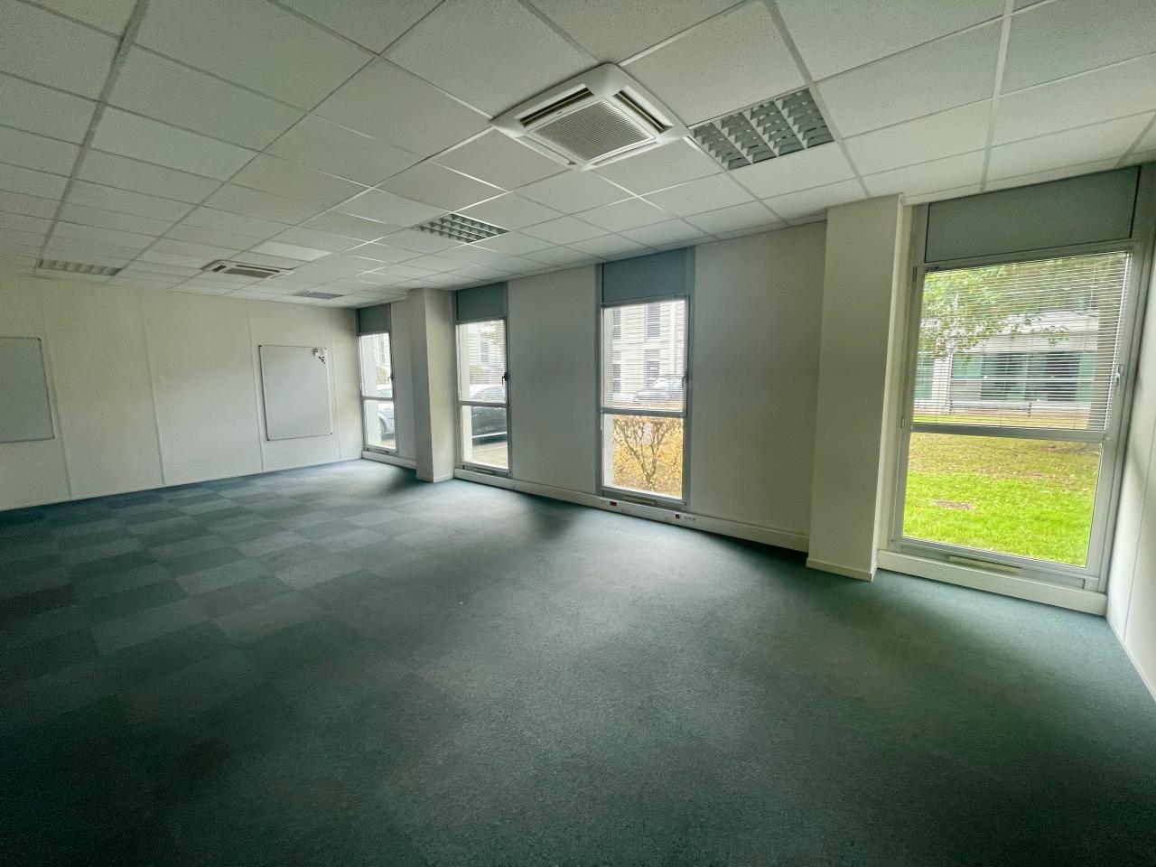 Bureau Nantes 1200m² Location bureau Nantes Loire-Atlantique OLBUR2315703 3